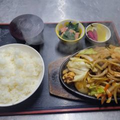 バーベキュー定食　670円 